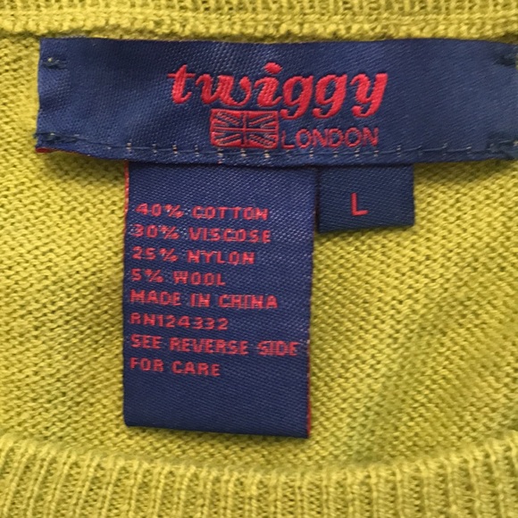 NWOT SWEATER KIWI COLOR. The original plastic bag the color is called GORGEO. 💗 - Picture 5 of 10